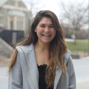 Meet your Posher, Mia